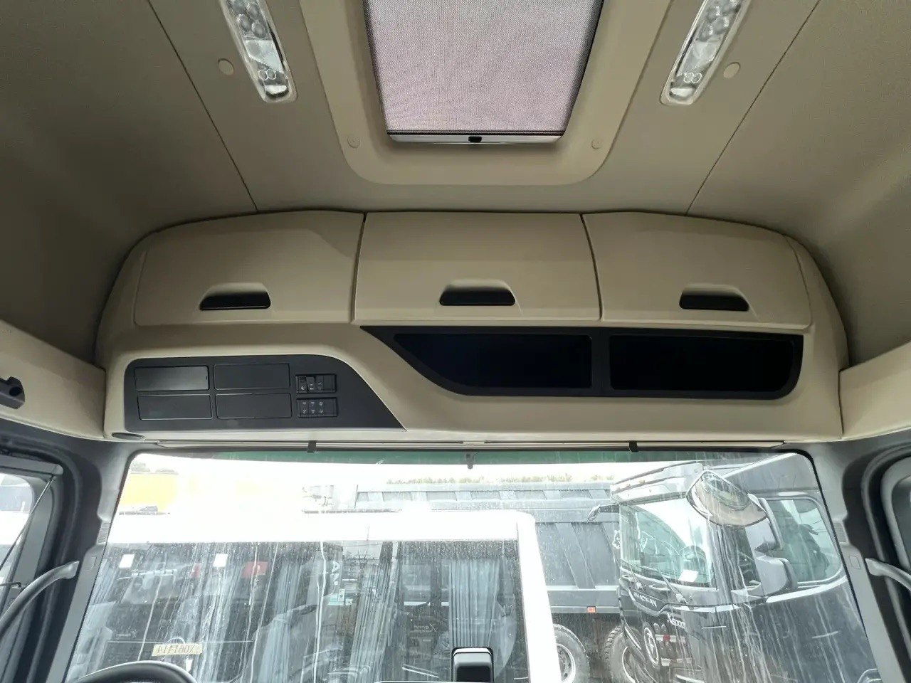 Седельный тягач Shacman X6000 (рестайлинг) 4×2 SX4188YY381