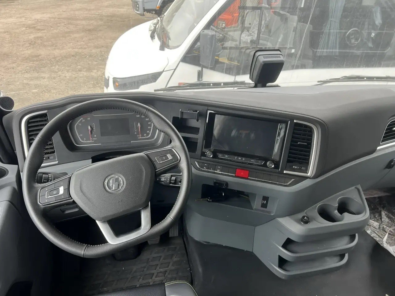 Седельный тягач Shacman X6000 (рестайлинг) 4×2 SX4188YY381
