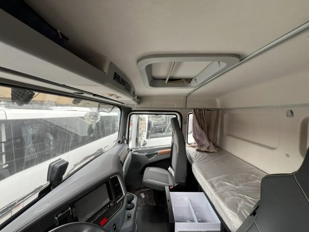 Крюковой погрузчик PALFINGER ВК T20-6000 6×4 SHACMAN SX32586V384