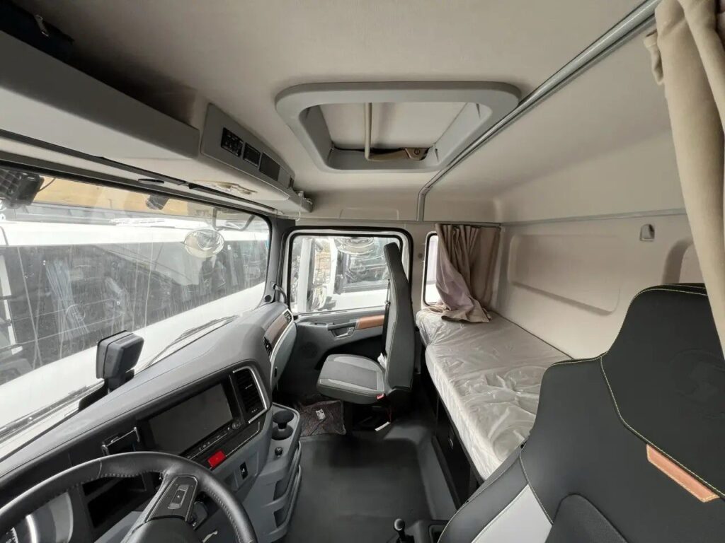 Крюковой погрузчик PALFINGER ВК T20-6000 6×4 SHACMAN SX32586V384