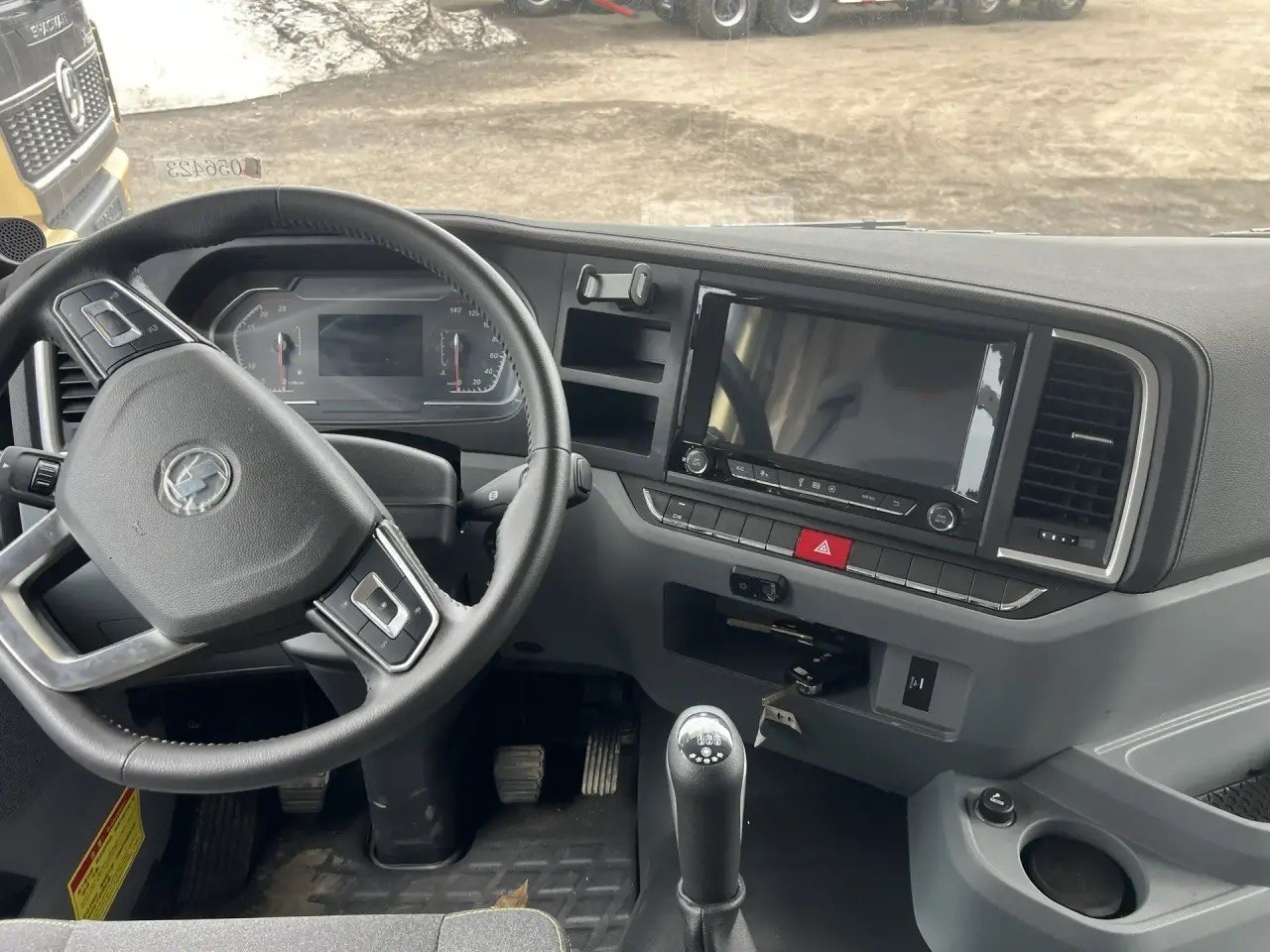 Седельный тягач Shacman X6000 (рестайлинг) 4×2 SX4188YY381
