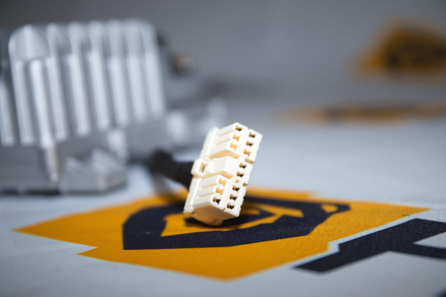 Преобразователь напряжения 1200W