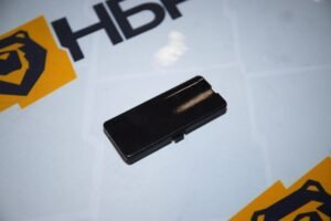Заглушка бампера левая верхняя