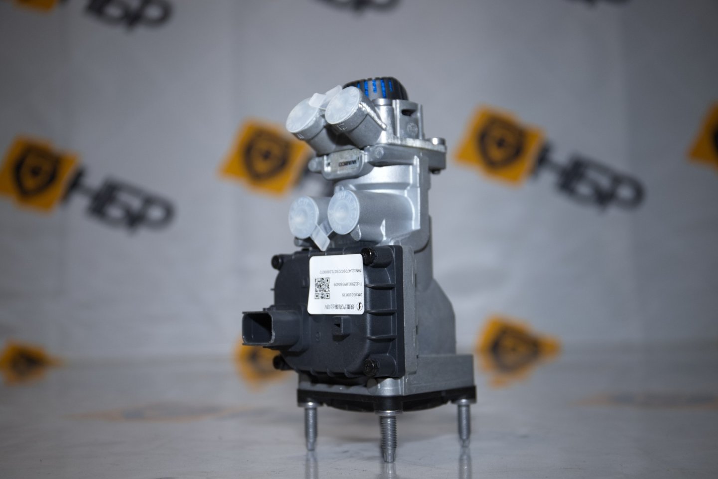 Кран главный тормозной EBS